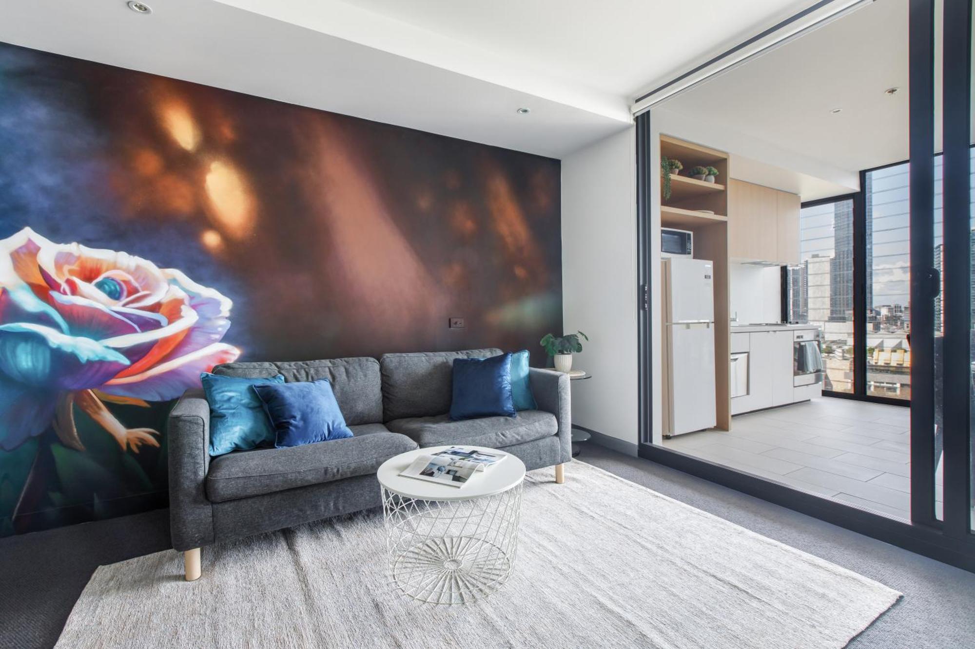 Flinders Street Simplicity Overlooking The Yarra Apartment *
