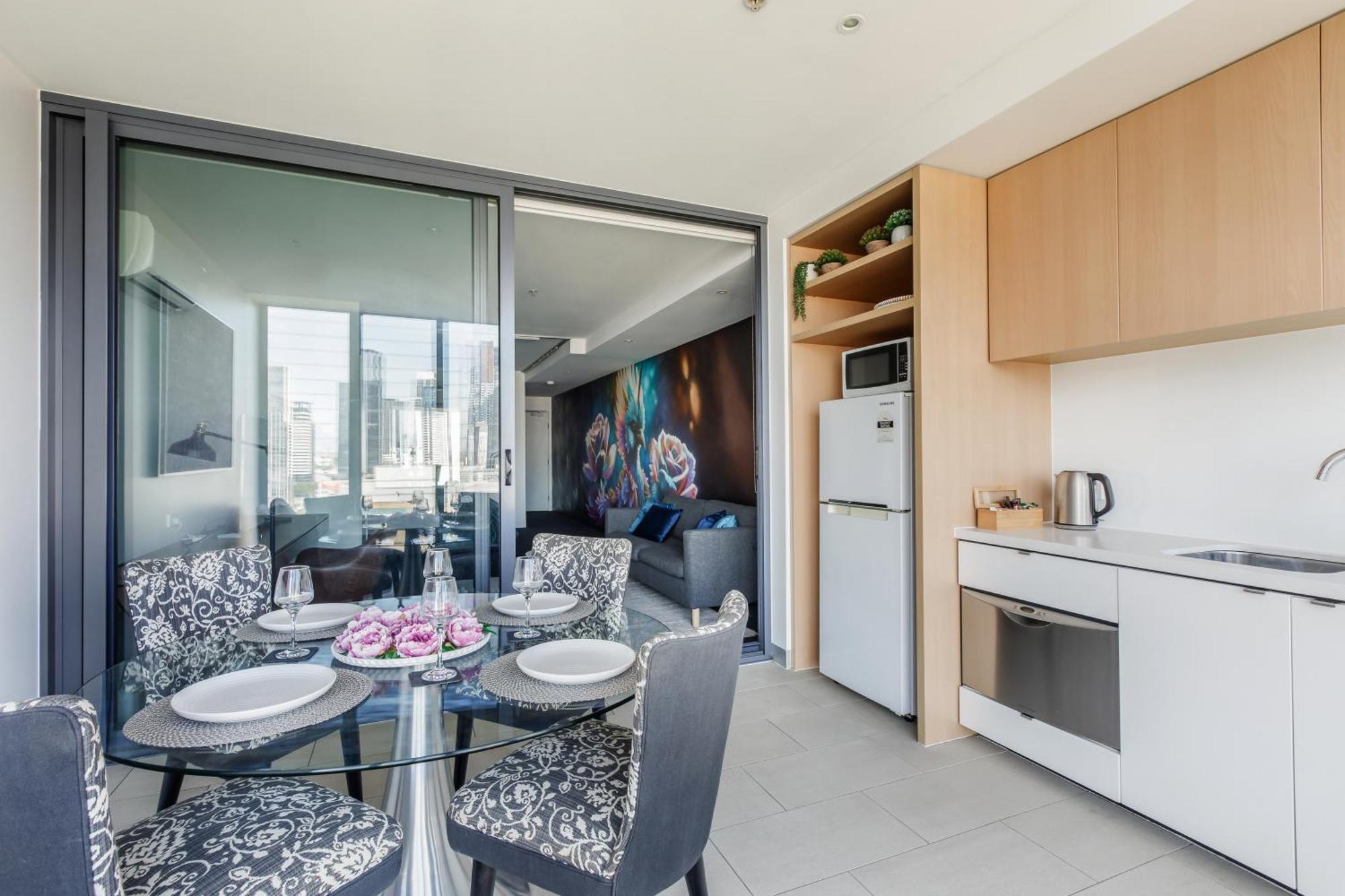 Apartment Flinders Street Simplicity Overlooking The Yarra *